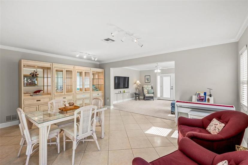 Picture of 6213 Green View Drive Unit 127, Sarasota FL 34231