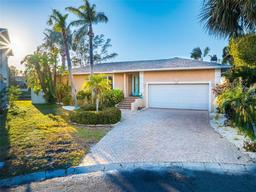 Picture of 3998 South Circle, Largo, FL 33774