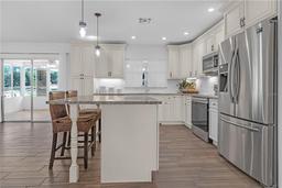 Picture of 10406 Lakeshore Drive, Clermont, FL 34711