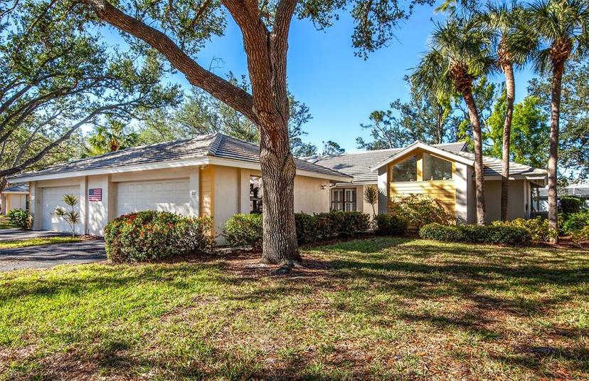 Picture of 237 Southampton Lane Unit 275, Venice FL 34293