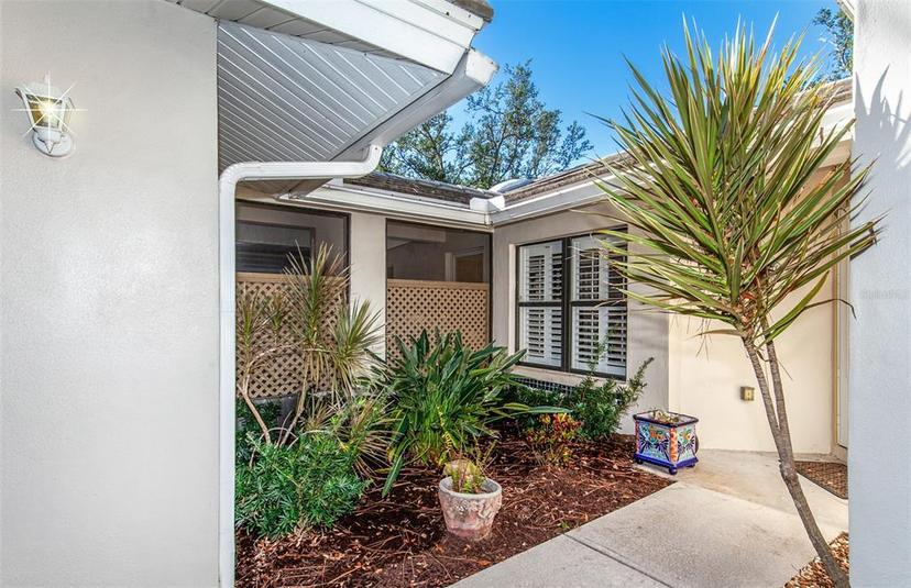 Picture of 237 Southampton Lane Unit 275, Venice FL 34293