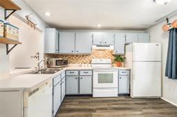 Picture of 106 Edgewood Court, Oldsmar, FL 34677