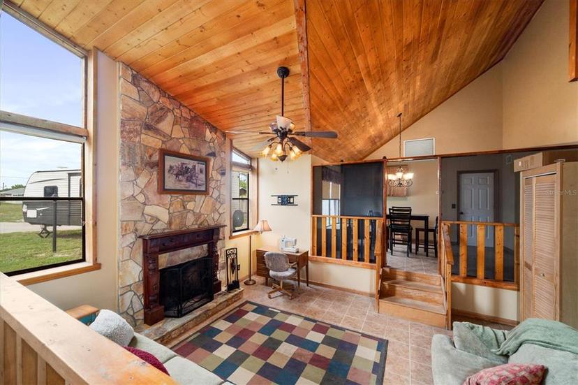 Picture of 430 11Th Lane Sw, Vero Beach FL 32962