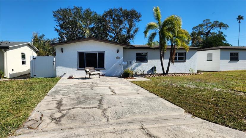 Picture of 4119 Harrisburg Street Ne, St Petersburg FL 33703