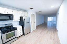 Picture of 100 El Camino Drive Unit 102, Winter Haven, FL 33884