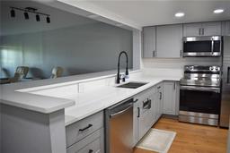 Picture of 3062 Eastland Boulevard Unit 405, Clearwater, FL 33761