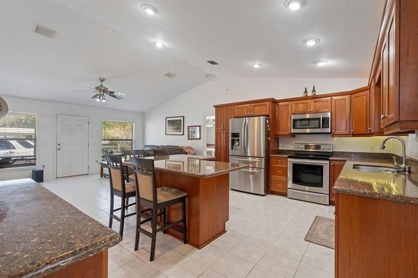 Picture of 608 SE 8Th Avenue, Okeechobee FL 34974