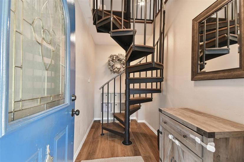 Picture of 1866 Michigan Avenue Ne, St Petersburg FL 33703