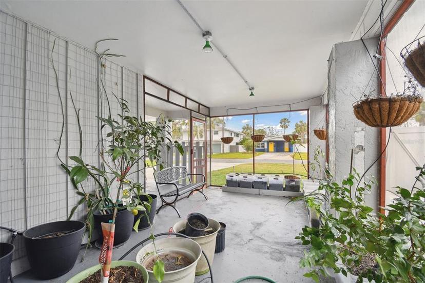 Picture of 1866 Michigan Avenue Ne, St Petersburg FL 33703