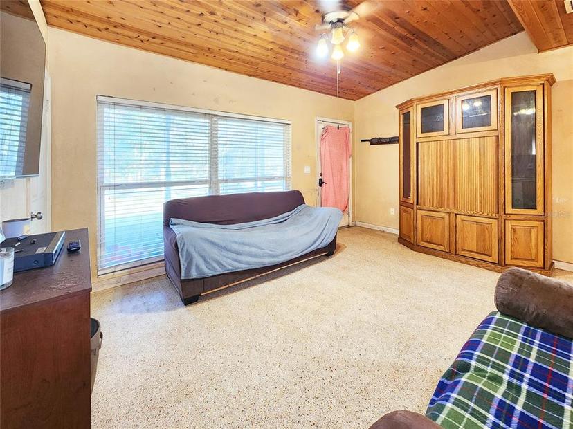 Picture of 5059 Mockingbird Drive, Dade City FL 33523