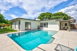 Picture of 8532 Kumquat Avenue, Seminole, FL 33777