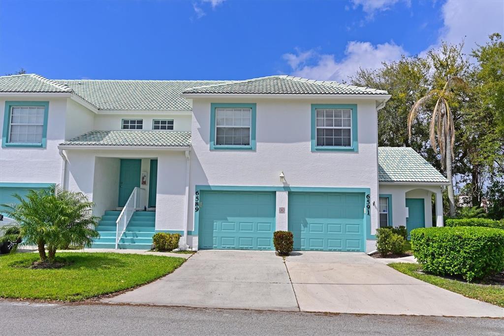 Picture of 6589 Fairway Gardens Drive Unit 202, Bradenton, FL 34203