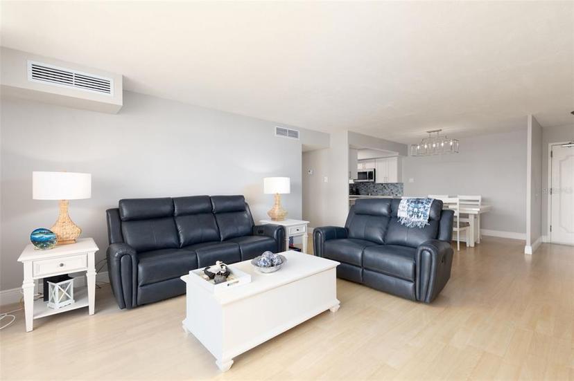 Picture of 10355 Paradise Boulevard Unit 207, Treasure Island FL 33706