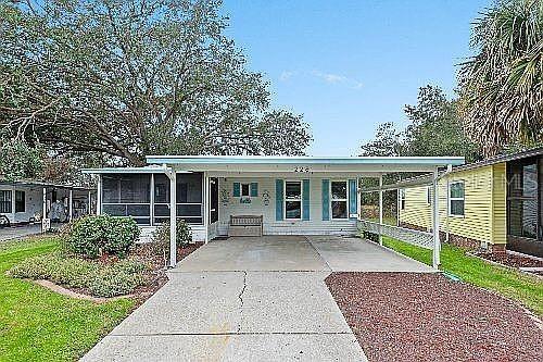 Picture of 228 Westwood Drive, Leesburg, FL 34748