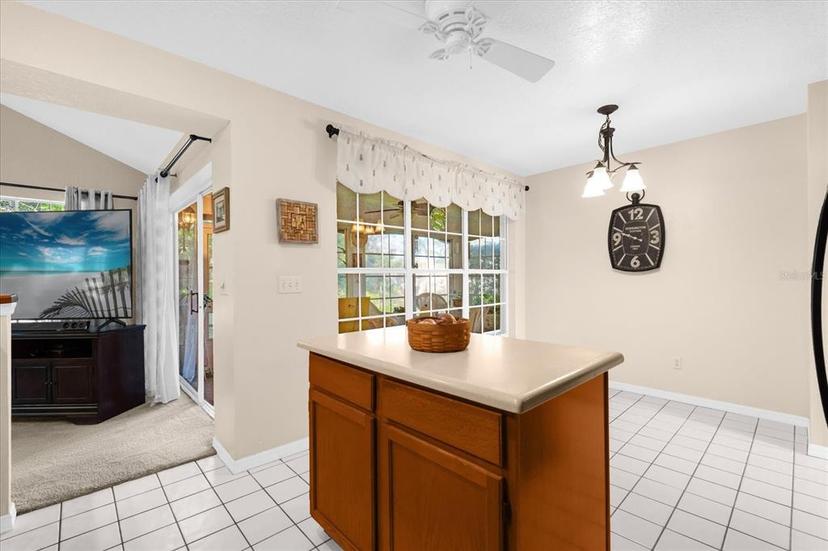 Picture of 2043 Sawgrass Drive, Apopka FL 32712