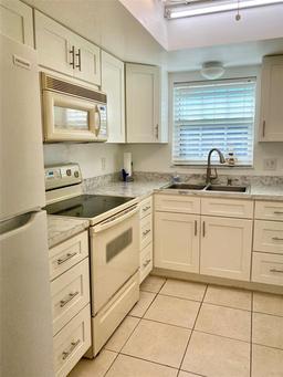 Picture of 1652 S Lake Avenue Unit 2, Clearwater, FL 33756