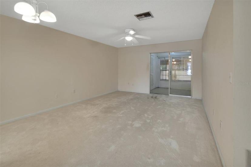 Picture of 2 Villa Villar Court Unit 02, Deland FL 32724