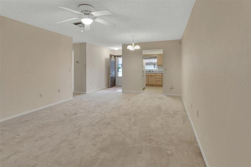 Picture of 2 Villa Villar Court Unit 02, Deland FL 32724