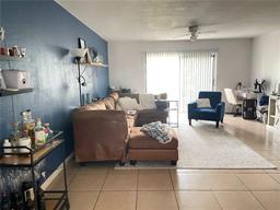Picture of 4149 S Semoran Boulevard Unit 10, Orlando, FL 32822