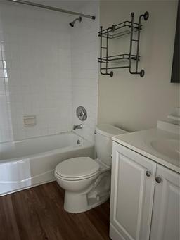 Picture of 2360 SW Archer Road Unit 602, Gainesville, FL 32608