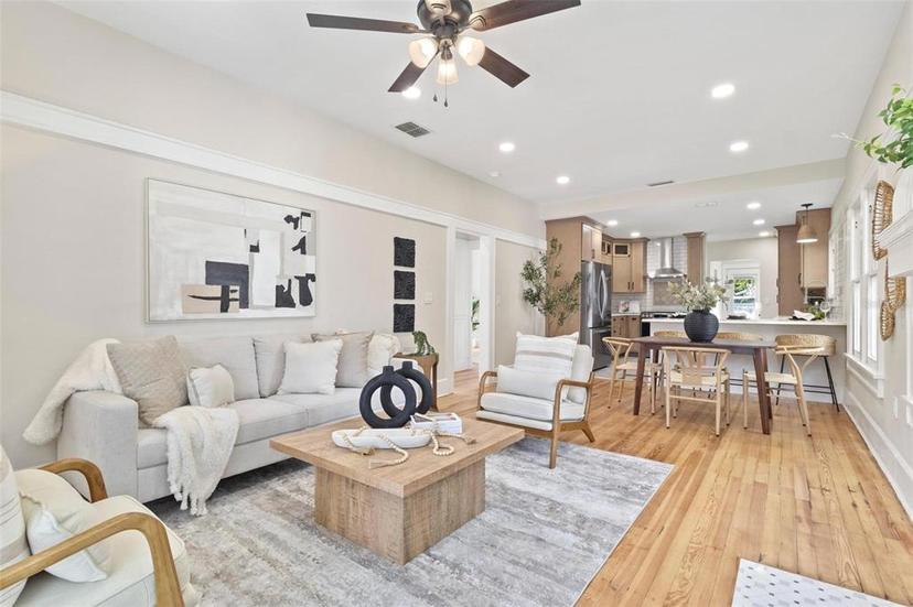 Picture of 235 11Th Avenue Ne, St Petersburg FL 33701