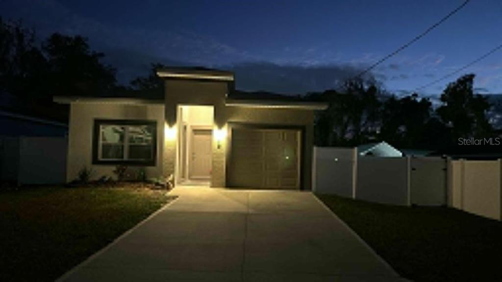 Picture of 19 James Court, Davenport, FL 33837