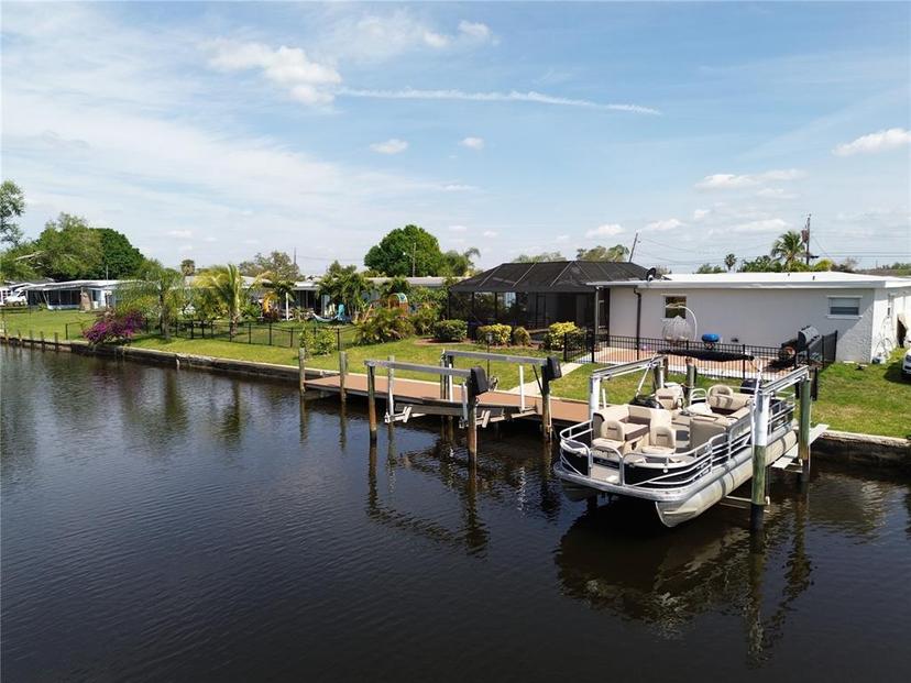 Picture of 136 Godfrey Avenue Ne, Port Charlotte FL 33952