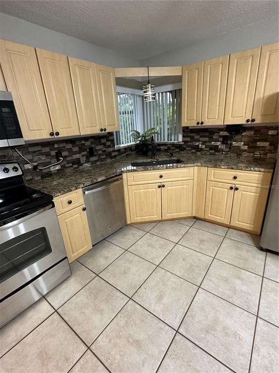 Picture of 136 Godfrey Avenue Ne, Port Charlotte FL 33952