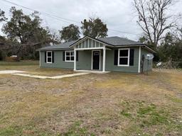 Picture of 25142 NW 2Nd Avenue, Newberry, FL 32669