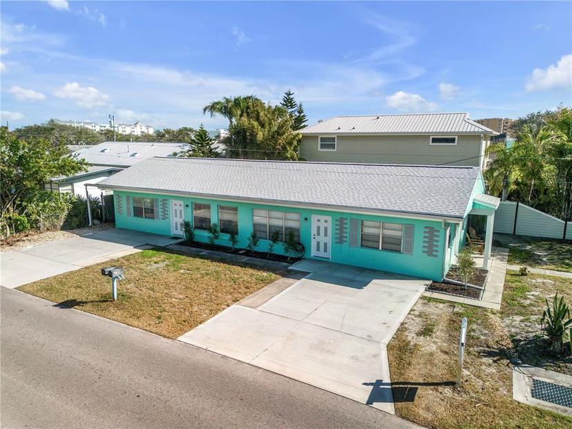 Picture of 405 407 S Cooper Street Unit 1 2, New Smyrna Beach FL 32169
