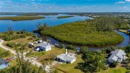 Picture of 414 Glenholm Avenue, Punta Gorda, FL 33950