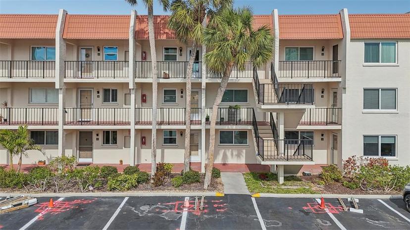 Picture of 250 Santa Maria Street Unit 120, Venice FL 34285