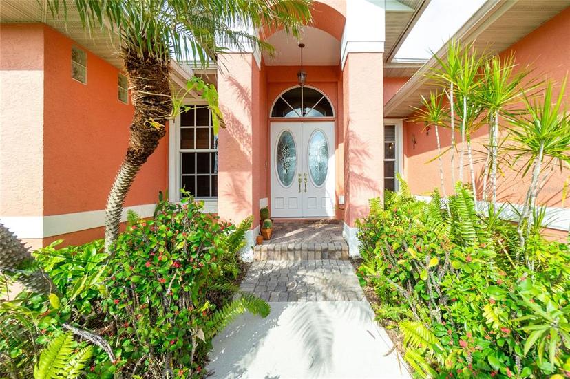 Picture of 126 Peckham Street Sw, Port Charlotte FL 33952