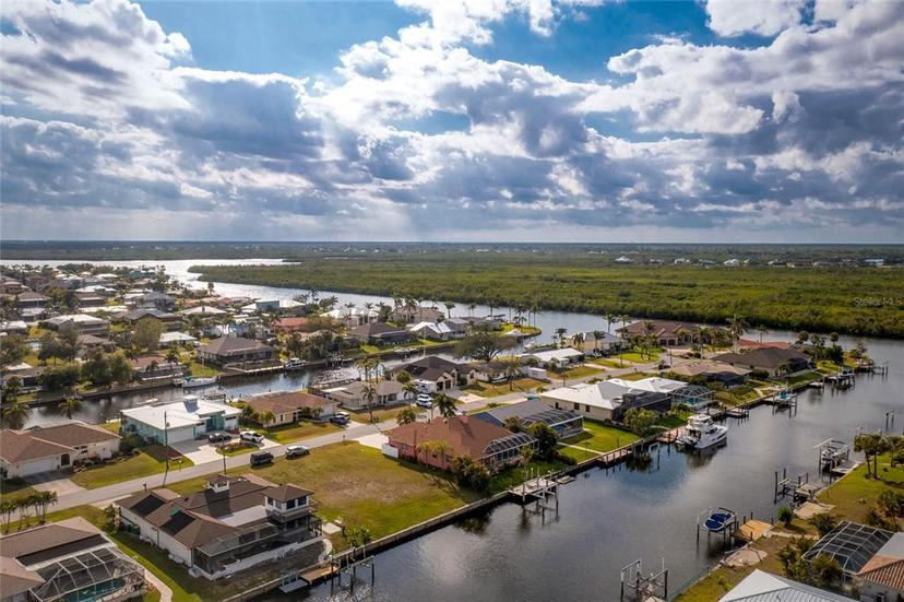 Picture of 126 Peckham Street Sw, Port Charlotte FL 33952
