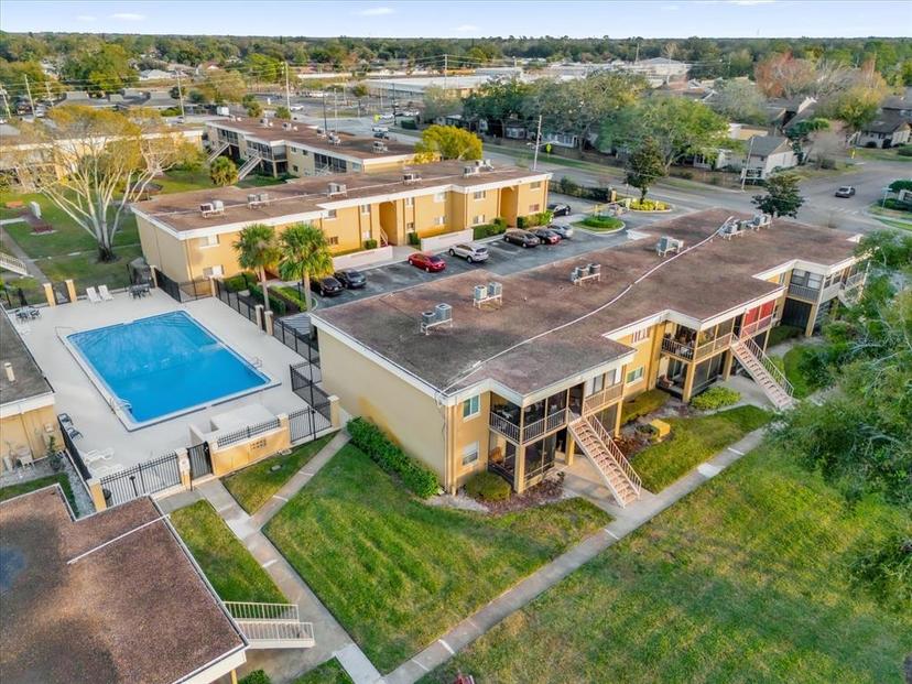 Picture of 1000 Lake Of The Woods Boulevard Unit 203E, Casselberry FL 32730