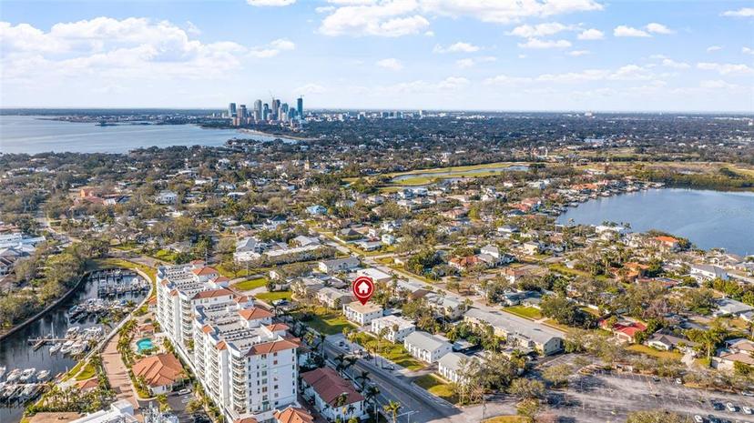 Picture of 1330 Snell Isle Boulevard Ne Unit 4, St Petersburg FL 33704