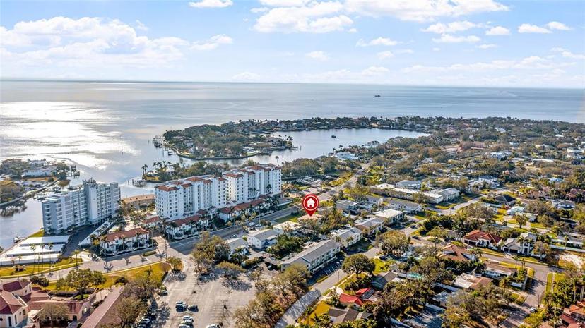 Picture of 1330 Snell Isle Boulevard Ne Unit 4, St Petersburg FL 33704