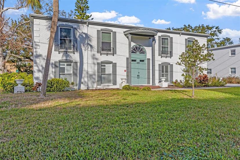 Picture of 1330 Snell Isle Boulevard Ne Unit 4, St Petersburg FL 33704
