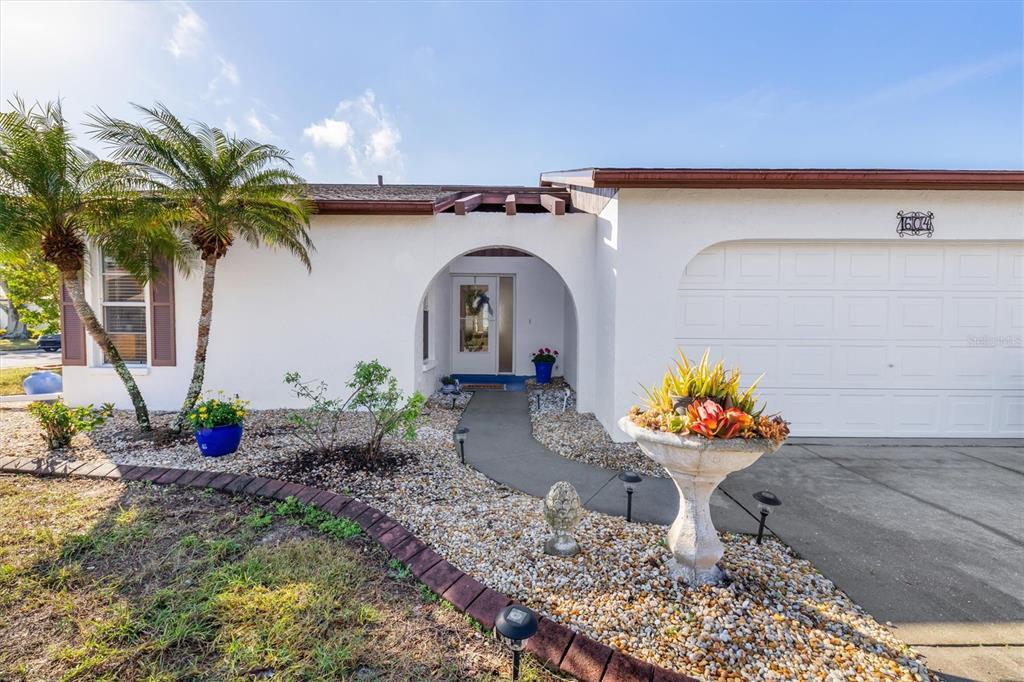 Picture of 604 Foxwood Boulevard, Englewood, FL 34223