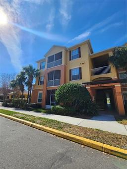 Picture of 6240 Contessa Drive Unit 101, Orlando, FL 32829