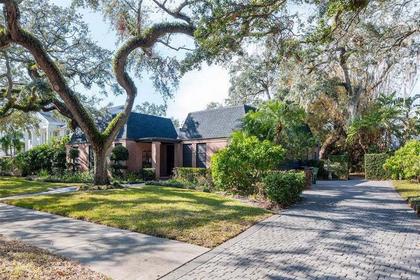 Picture of 807 Grove Park Avenue, Tampa FL 33609