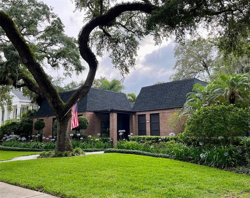 Picture of 807 Grove Park Avenue, Tampa FL 33609