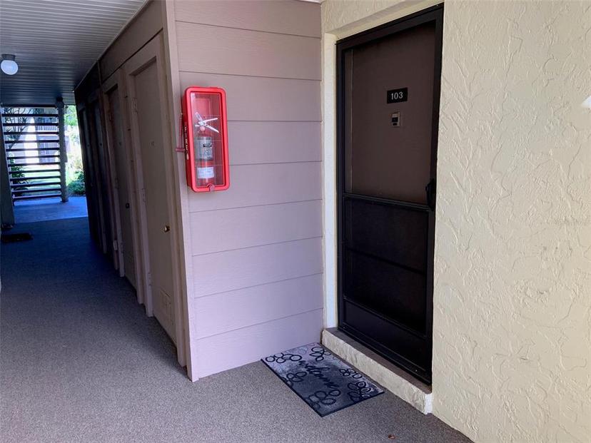 Picture of 634 Bird Bay Drive E Unit 103, Venice FL 34285