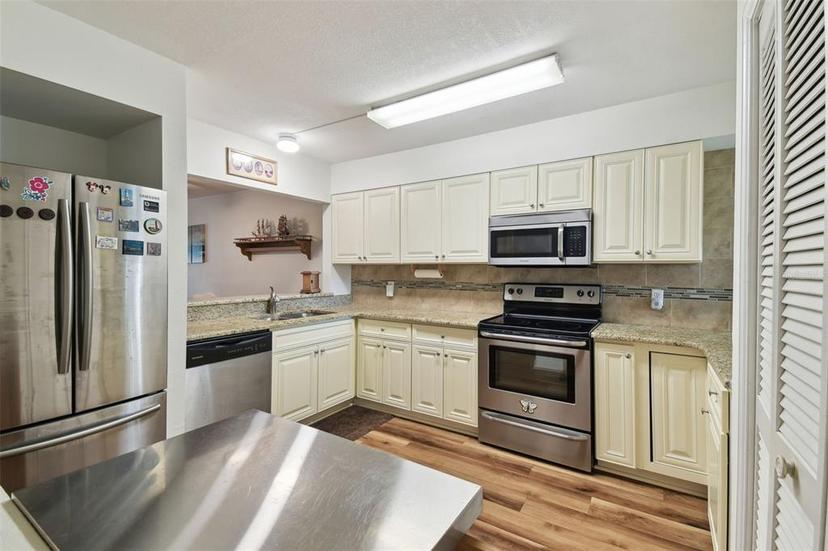 Picture of 5557 Sea Forest Drive Unit 117, New Port Richey FL 34652