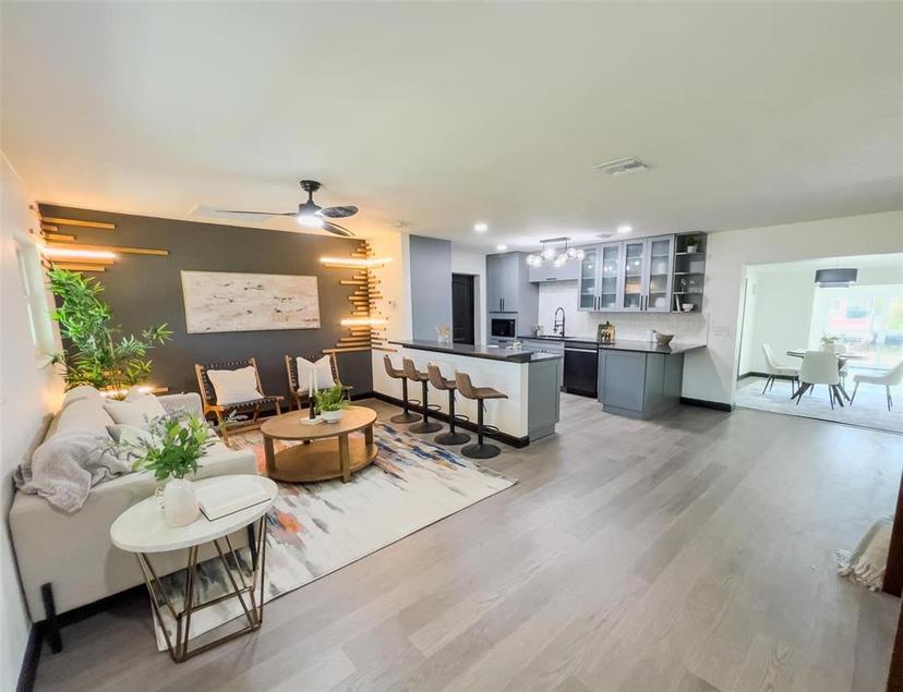 Picture of 8722 Elmwood Lane, Tampa FL 33615