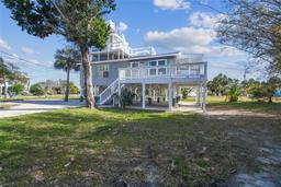 Picture of 3476 Tidewater Drive, Weeki Wachee, FL 34607