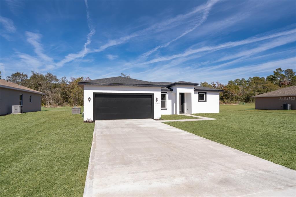Picture of 2571 SW 153Rd Lane, Ocala, FL 34473