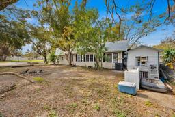 Picture of 590 W Vine Street, Bartow, FL 33830