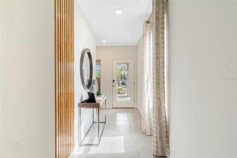 Picture of 320 Pelham Park Drive, Deland FL 32720