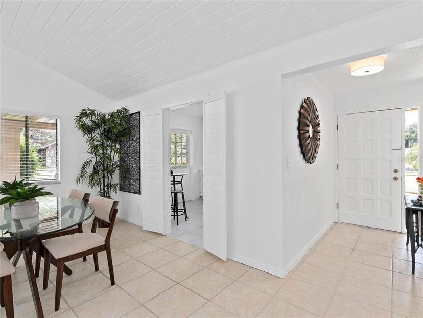Picture of 1934 Abbington Street Unit 37, Apopka FL 32712